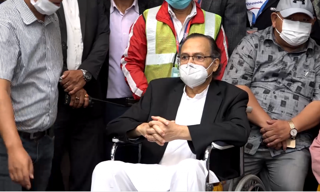 झलनाथका दुख : दिल्ली जादा एमाले, फर्किदा समाजवादी