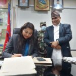 पत्रकार सम्मेलन गरेर रामकुमारी झाँक्री मन्त्री पदबाट राजीनामा दिँदै