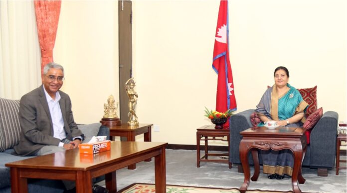 राष्ट्रपति भेट्न देउवा शीतल निवास पुगे