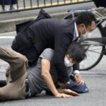 जापानका पूर्वप्रधानमन्त्री आबेलाई गोली हान्ने पक्राउ