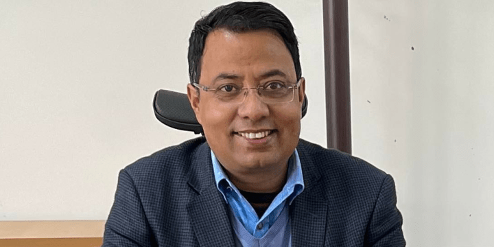 उजुरी परेपछि प्रधानमन्त्रीका प्रेस सल्लाहकारको नाम बन्दसूचीबाट हट्याे