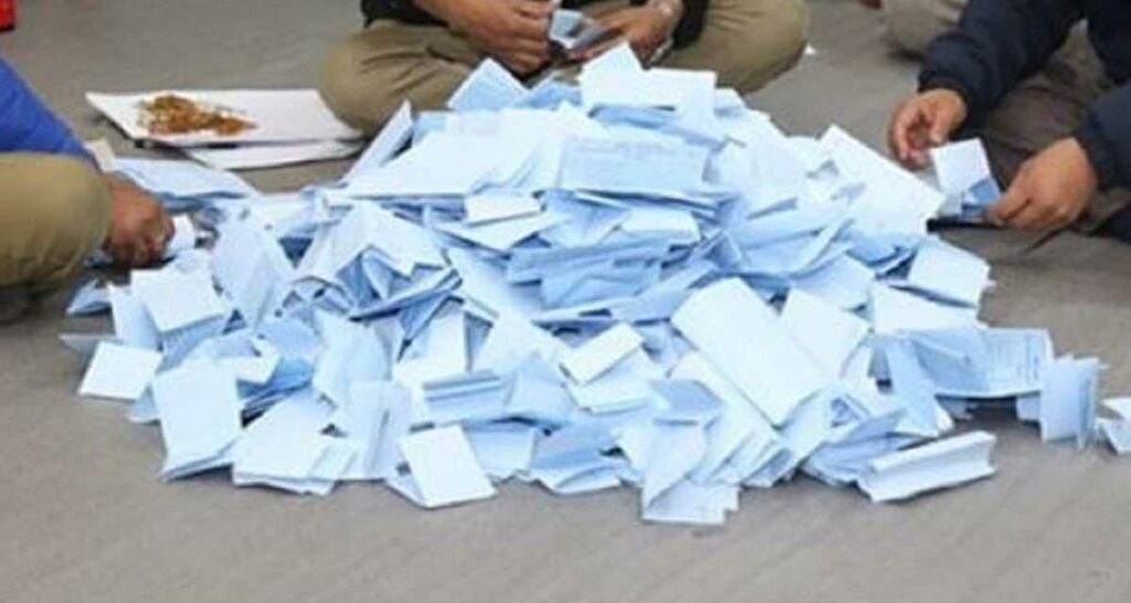 १० वटा निर्वाचन क्षेत्रमा मतगणना : घन्टी २, सूर्य ५ र रुख ३ सिटमा अगाडि