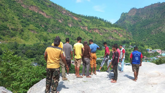 ७० हजार रुपैया बोकेको झोला महाकाली नदीमा खस्यो